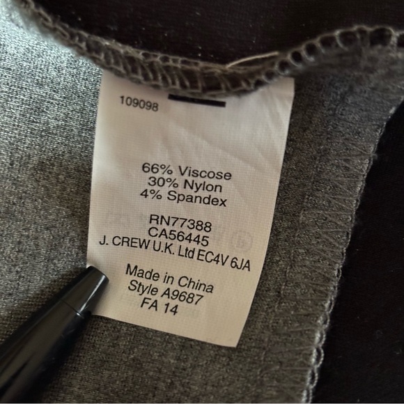 J. CREW Colorblock Ponte Dress Sz 2 Short Sleeve Stretch Knit Sheath Gray Black - Picture 5 of 8